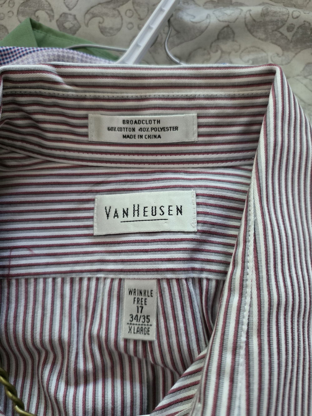 Van Heusen Wrinkle Free Burgundy Stripe Dress Shirt XL 17 34/35 - Picture 2 of 2